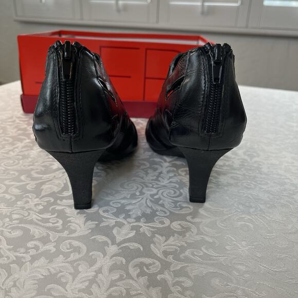 Aerosoles 7.5 Fax Haven Black Leather Casual Heeled Open Toe Sandals 3" - Picture 5 of 7